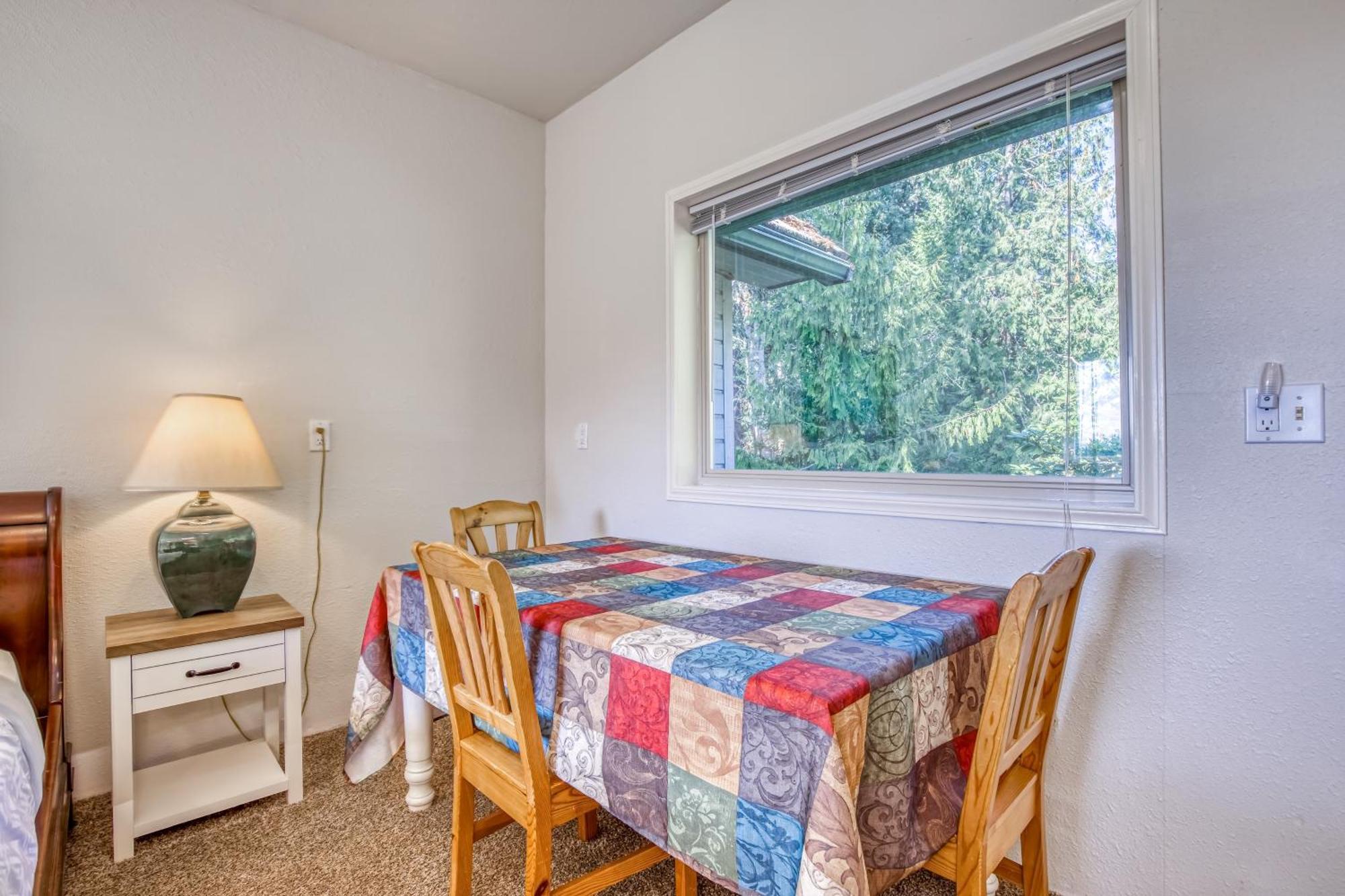 The Quintessa Cottage Clinton Esterno foto